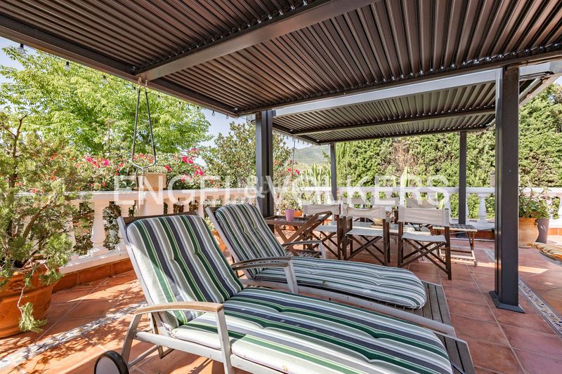 Foto 27870c4e-76ca-4cb4-bd19-7182014776bd. Casa amb calefacció aparcament piscina a La Sentiu Gavà