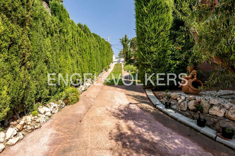 Foto d7f208ac-7f32-4fd7-bcc7-2603d8d39faf. Casa amb calefacció aparcament piscina a La Sentiu Gavà