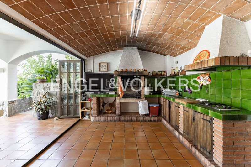 Foto 27a0c5fb-81c2-4941-a842-a8d1911ef619. Casa amb calefacció aparcament piscina a Teià