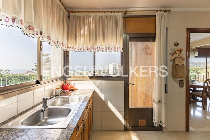 Foto 55806da9-c3eb-46e2-84b4-da41c2376865. Casa amb calefacció aparcament piscina a Teià