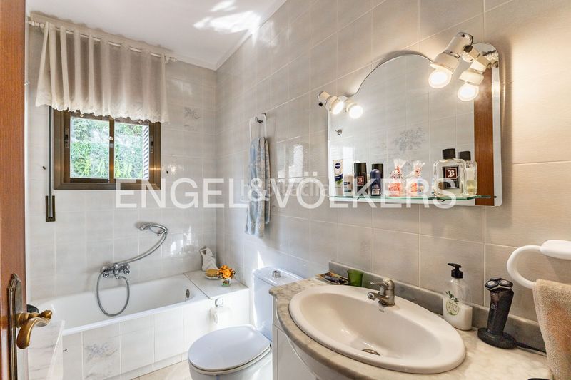 Foto aa0d426e-f925-4276-ab0a-6062a4c0a20e. Casa amb calefacció aparcament piscina a Teià