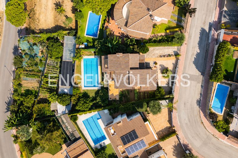 Foto feea1a41-56ba-4df4-9bf2-0d95a50a71e4. Casa amb calefacció aparcament piscina a Teià