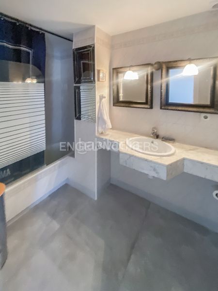 Foto f0cd24e2-62ae-40a5-ae8d-66328e0836f1. Lloguer àtic amb calefacció a Centre Sitges