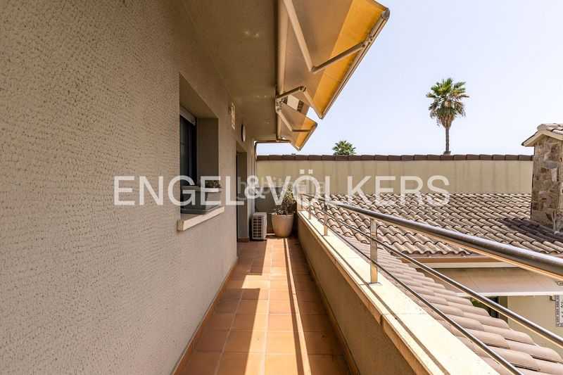 Foto 575e1889-8d63-4e7f-8268-4d908497a27c. Casa amb calefacció aparcament piscina a Mas Mel Calafell