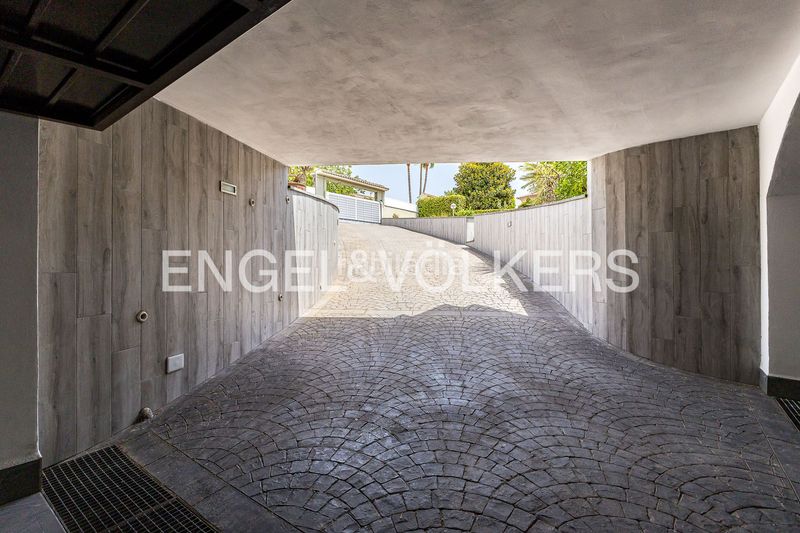 Foto d95a8841-4684-4e9f-8c97-ef10891f6aa2. Casa amb calefacció aparcament piscina a Mas Mel Calafell