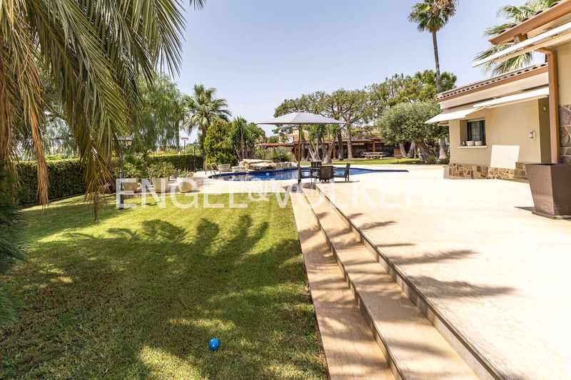 Foto db590bed-a5a3-4633-b8b7-d2cce019aa6f. Casa amb calefacció aparcament piscina a Mas Mel Calafell