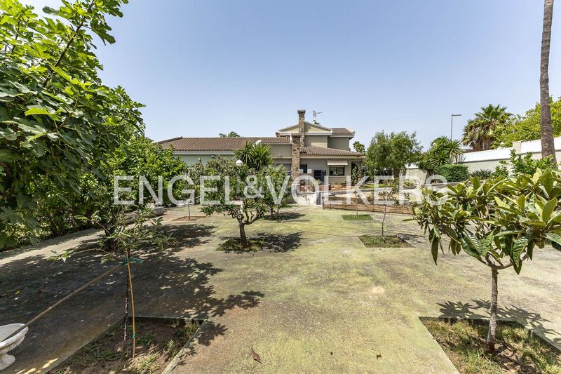 Foto e5cee216-2288-4ab7-a37b-06ee3a8e20ba. Casa amb calefacció aparcament piscina a Mas Mel Calafell