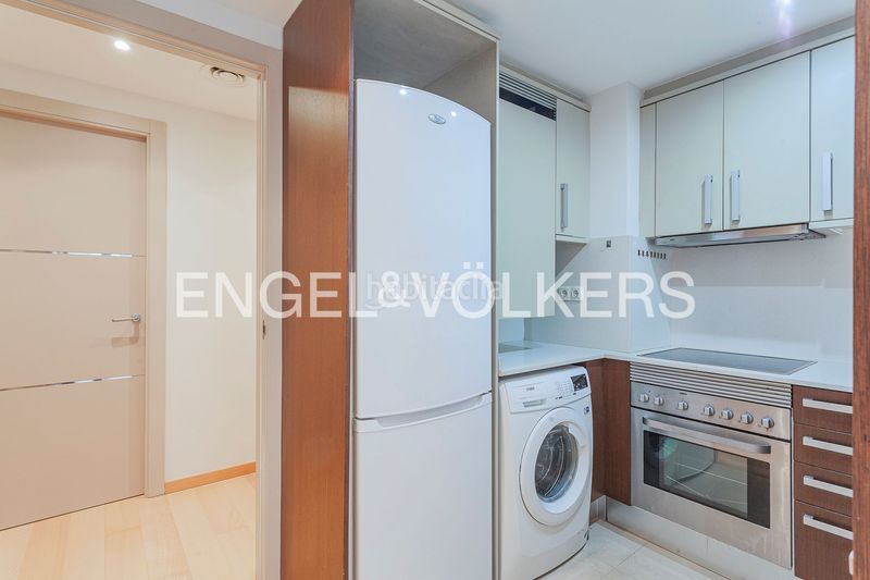 Foto f3062b2e-f47a-43e5-b0fe-1db0f93a5879. Pis amb calefacció aparcament a La Nova Esquerra de l´Eixample Barcelona