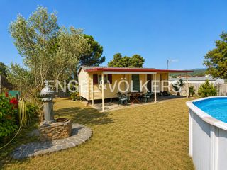 Terreno residenziale in Niàgara Parc -Àgora Parc. Tu refugio listo para disfrutar! solar con caravana equipada, pi