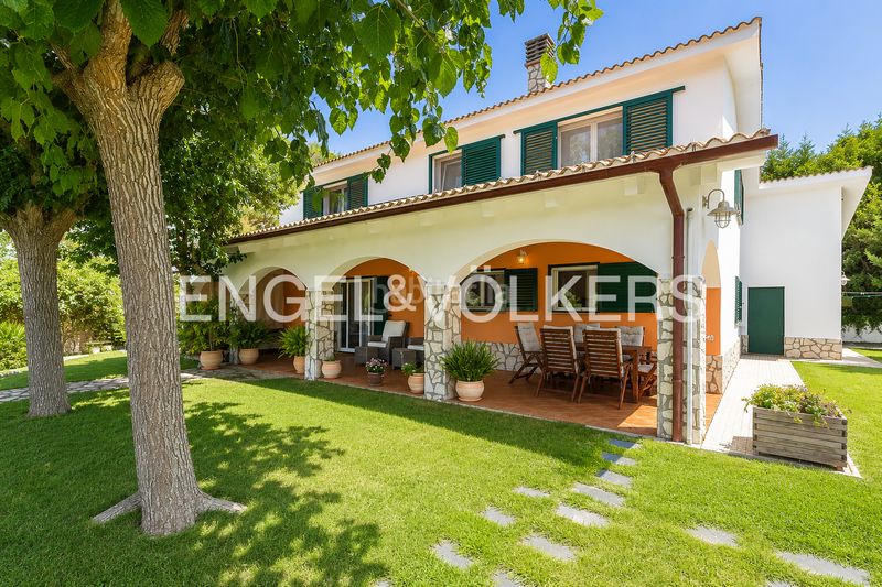 Foto e5b29ce4-705d-40c2-b862-f1ff2bebf0c8. House with heating in Niàgara Parc -Àgora Parc Tordera