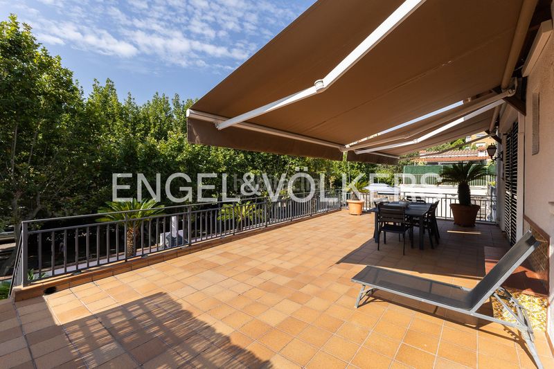 Foto f8ab0504-09e6-416b-8bdf-25ad30412b72. Casa amb calefacció a Centre Mataró