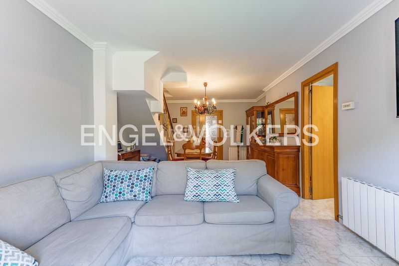 Foto 769a1762-ee60-427a-b1c6-d630b28c79df. Pis amb calefacció aparcament a Ca n´Alzamora Rubí