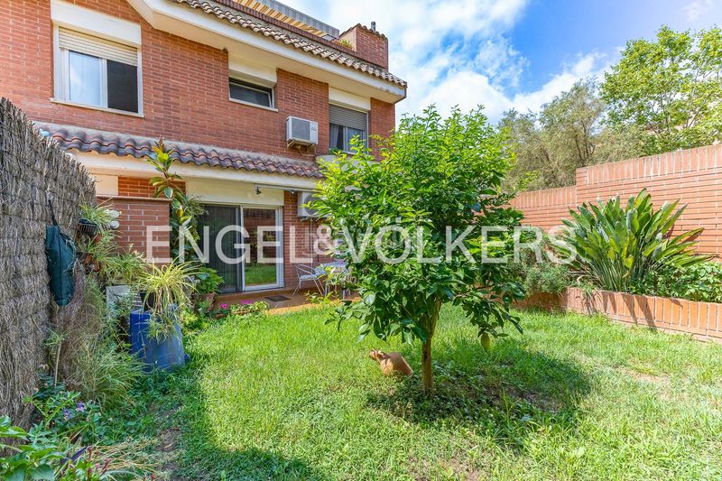 Foto 7a71a09a-098c-415b-8730-4281d9cef465. Pis amb calefacció aparcament a Ca n´Alzamora Rubí