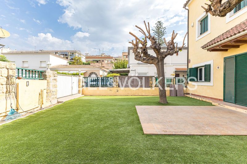 Foto 1025a1d4-54b6-460d-98b8-bed65ad3a967. Casa amb calefacció aparcament a Nou Eixample Nord Tarragona