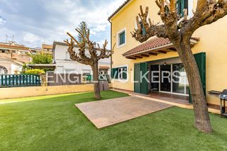 House in Nou Eixample Nord. Exclusiva casa unifamiliar de lujo en el corazón de tarragona