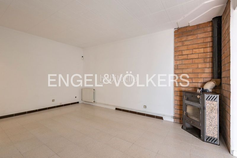 Foto 5865ff30-a9b0-41b9-b990-11aee614e2eb. Haus mit heizung in Santa Coloma de Cervelló