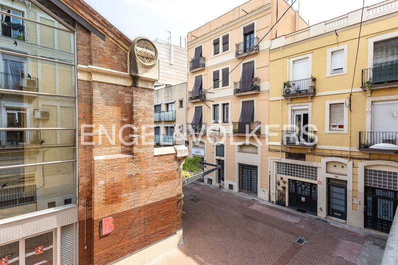 Foto b9a5a3cd-5fc0-4e7d-bd16-ec2ef8b696b4. Pis amb calefacció a El Clot Barcelona