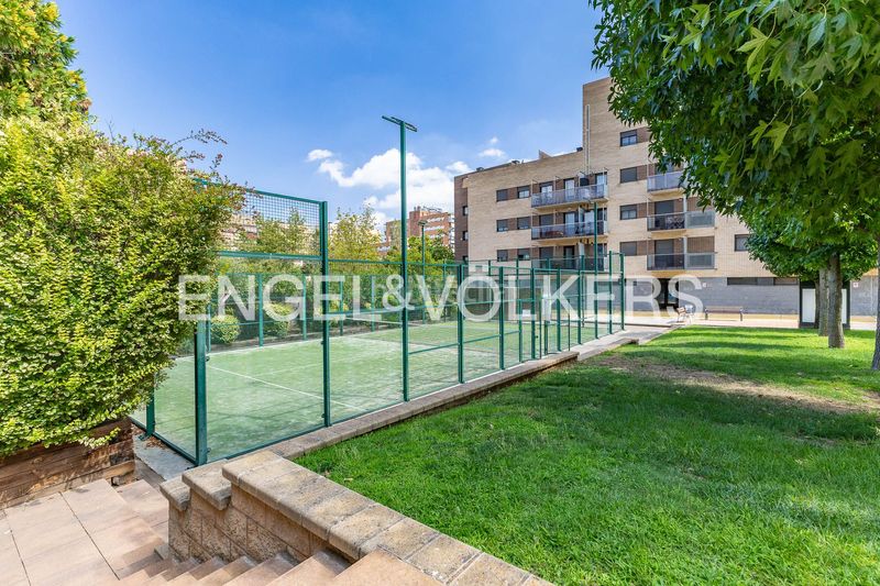 Foto 0e576c9d-40f9-4370-bf96-57faeaa2964e. Pis amb calefacció aparcament piscina a Can Llong Sabadell