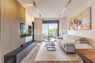 Pis a Can Llong. Exclusivo piso de diseño con terraza, piscina y pádel