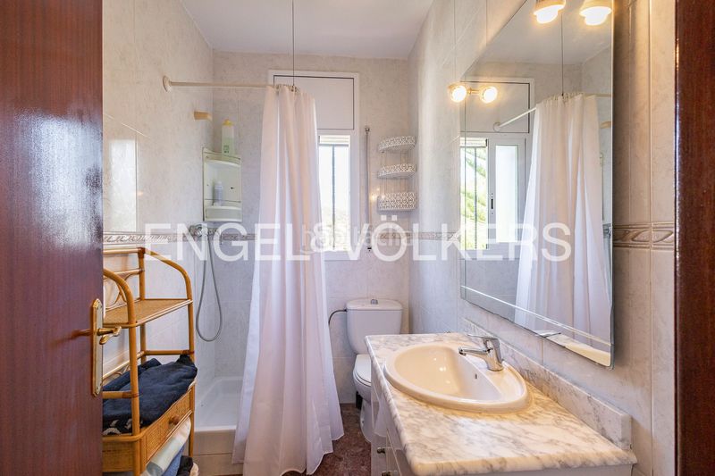 Foto eeef7ccb-4555-4444-b984-aeb9832050a8. Casa amb calefacció aparcament piscina a Mas Borràs-Coto del Rey Vendrell (El)