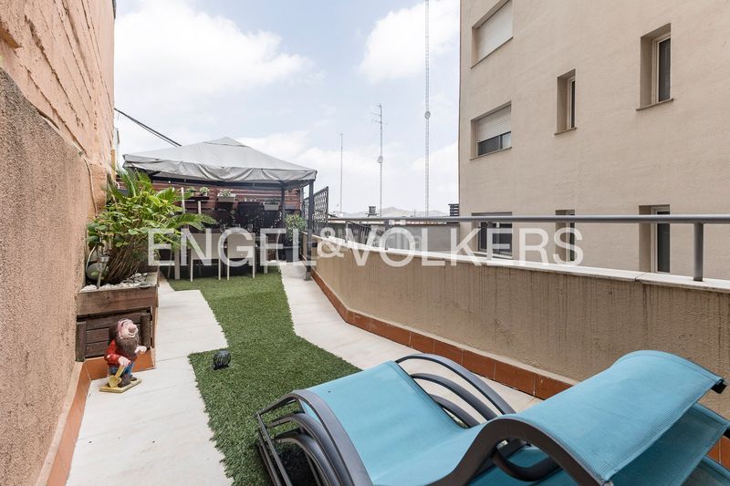 Foto fdfdd2bf-e08e-4a65-80a0-ec9493f62730. Àtic amb calefacció a Carmel Barcelona