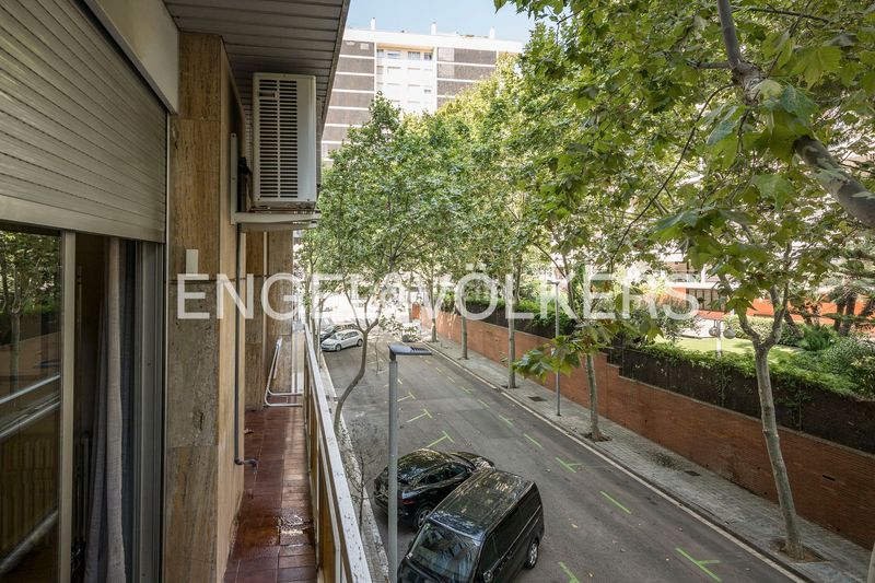 Foto 8238a2e6-977c-49a7-87d4-15b47a4354ed. Pis amb calefacció aparcament piscina a Pedralbes Barcelona