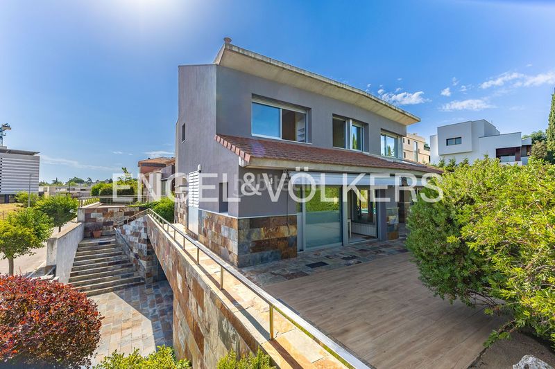 Foto 9b06bda0-2c95-464f-9378-c29a84c6792a. Casa excepcional casa en el Arxiu de sant cugat en Sant Cugat del Vallès