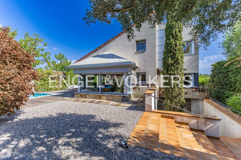 Foto f3582509-cfc9-4ce6-8d18-66f669353333. Casa excepcional casa en el Arxiu de sant cugat en Sant Cugat del Vallès