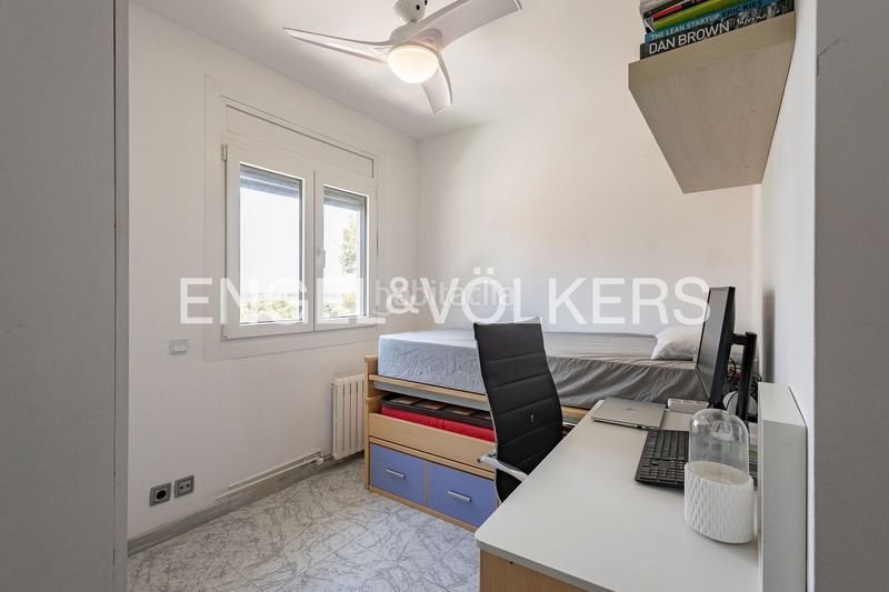 Foto c4c38d18-abbb-4ff3-9bd2-c7b01ef03312. Casa amb calefacció aparcament piscina a Montmar Castelldefels