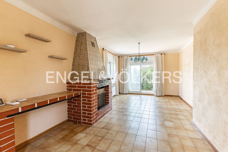 Foto f432ec8a-a0df-4f00-a767-27d201dd7bcd. Casa amb calefacció a Cànoves i Samalús
