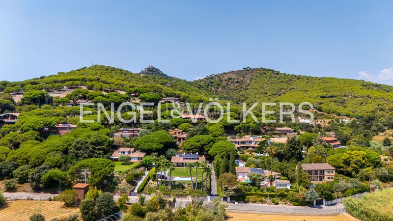 Foto b0773f9d-121f-4a61-8933-72d4da0863e0. Casa amb calefacció aparcament piscina a Cabrera de Mar