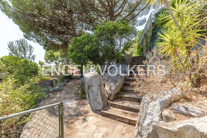 Foto b517515c-a945-42b0-8d17-dfe3a369d767. Casa amb calefacció aparcament piscina a Cabrera de Mar