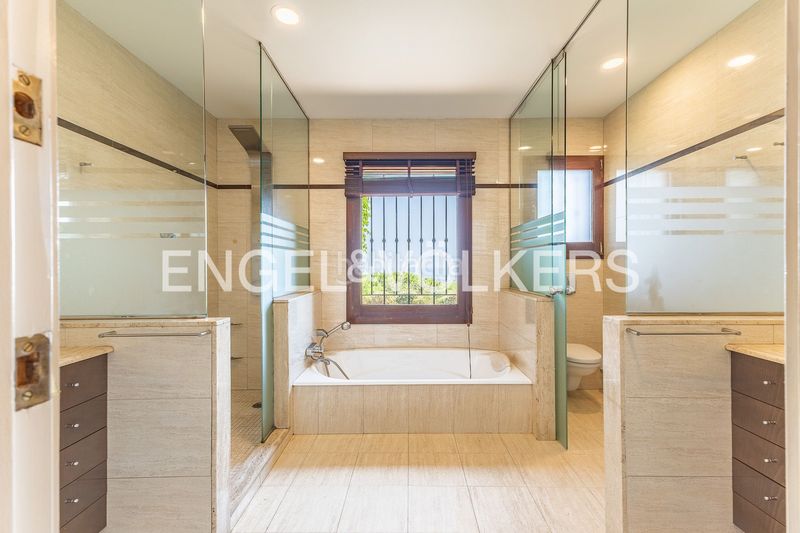 Foto b7b36a7a-9eff-400f-9b63-e12691b01ae8. Casa amb calefacció aparcament piscina a Cabrera de Mar