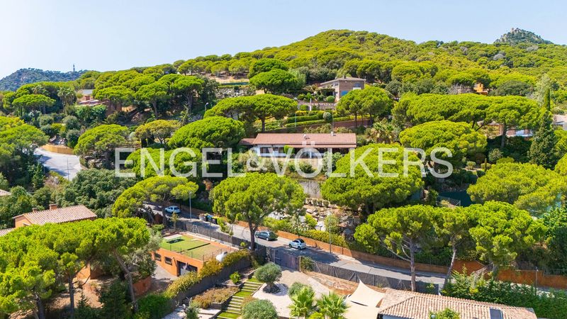 Foto c649a0a6-51af-4266-ba43-53eab09e73f7. Casa amb calefacció aparcament piscina a Cabrera de Mar