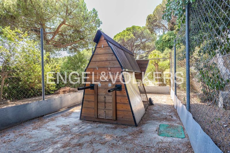 Foto e2ca2ebe-10b3-43a2-8cfb-0cf2ae4abbfa. Casa amb calefacció aparcament piscina a Cabrera de Mar