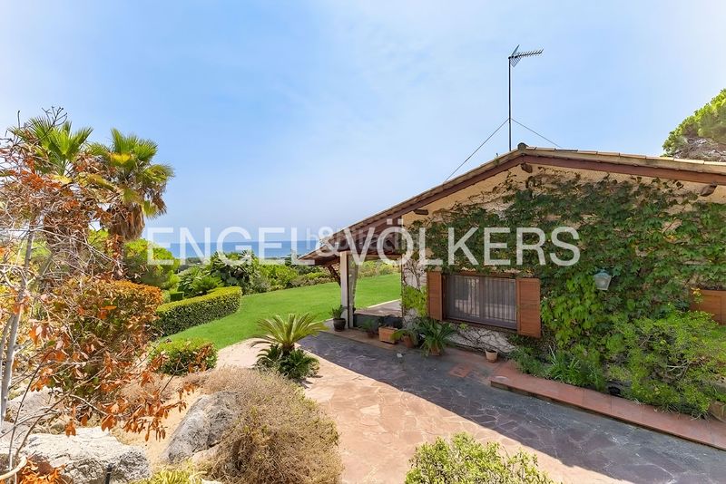 Foto f1ef4403-6cc6-415c-a0b1-a03f20e437aa. Casa amb calefacció aparcament piscina a Cabrera de Mar