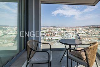 Àtic a Port. Dos apartamentos en planta ático con solárium y vistas al mar