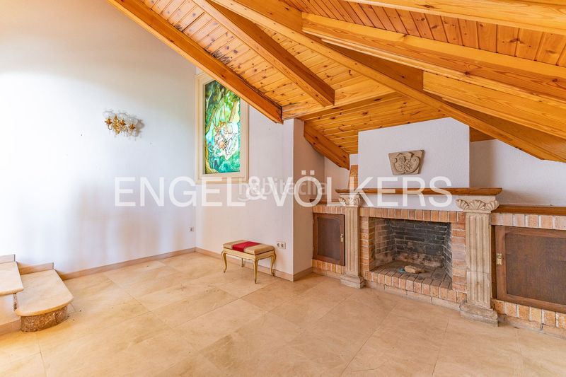 Foto a5ca2b79-c8a8-4516-a51f-e6a7fa8405c4. Casa amb calefacció a Centre Pineda de Mar