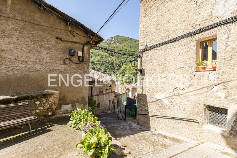 Foto 05c6d1ca-6959-46ce-a4fb-b3e422ba2d70. Casa amb calefacció a Cercs