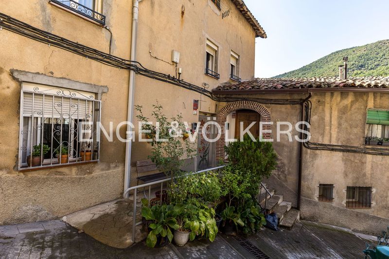 Foto fec28458-2568-4a0c-8cb8-f9e7ea112c2f. Casa amb calefacció a Cercs