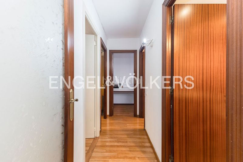 Foto 546a9286-b078-4b22-971d-ceeeb749338e. Pis amb calefacció a La Guineueta Barcelona