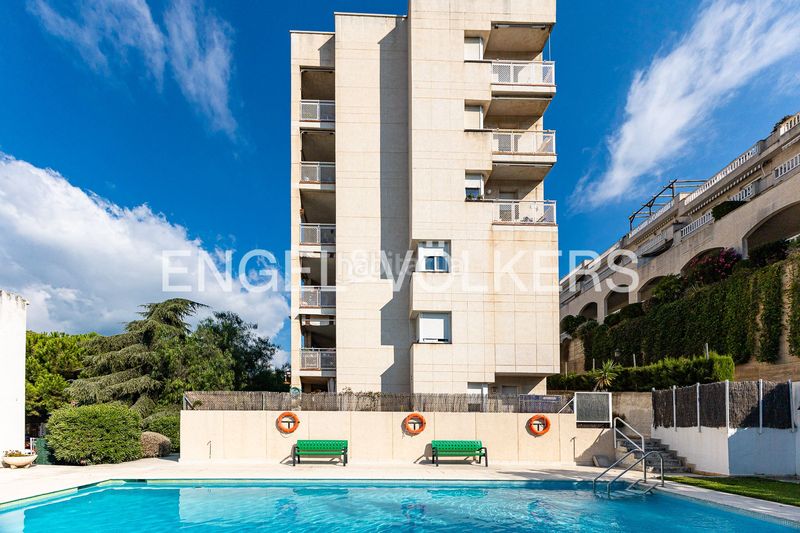 Foto 06d20c95-128d-4e7e-b124-0a83ef415d88. Pis amb calefacció aparcament piscina a Caldes d´Estrac