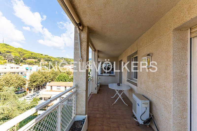 Foto a72443fa-8a9b-42f7-ae4b-833a28b86b19. Pis amb calefacció aparcament piscina a Caldes d´Estrac