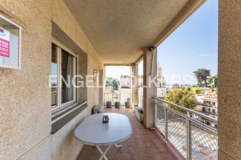 Foto dbe9d19a-e4c1-4f2f-8a33-890267d3354a. Pis amb calefacció aparcament piscina a Caldes d´Estrac