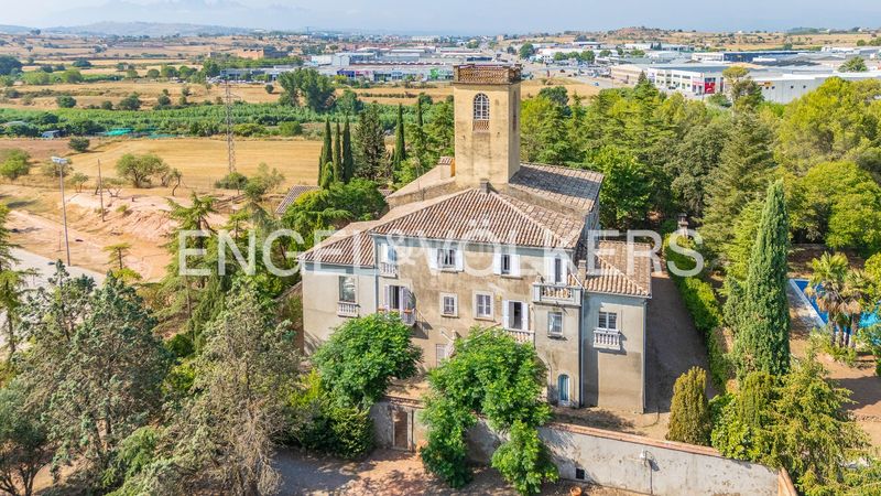 Foto bafaf6f4-adcb-4328-9e0d-c7ea09f45c47. Xalet amb calefacció aparcament piscina a Sant Fruitós de Bages