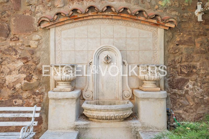 Foto e2aaddf3-e6ce-4ba6-a503-93c95841d236. Xalet amb calefacció aparcament piscina a Sant Fruitós de Bages