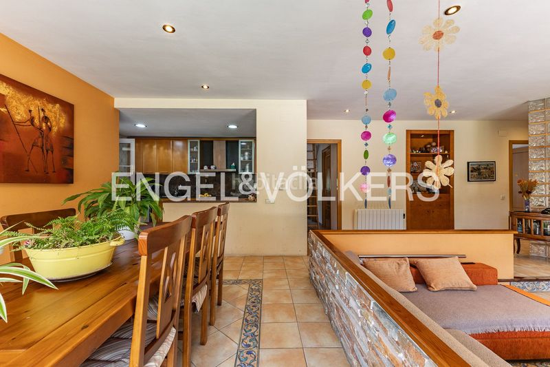 Foto d3a2c948-d152-44e6-ac86-ec80aa669097. Casa amb calefacció aparcament piscina a Seva
