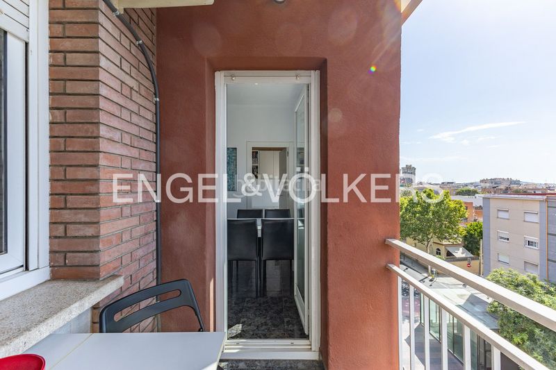 Foto acc5d747-8e4e-4528-a7ad-4b9b6aa156b3. Pis amb calefacció a El Gall Esplugues de Llobregat