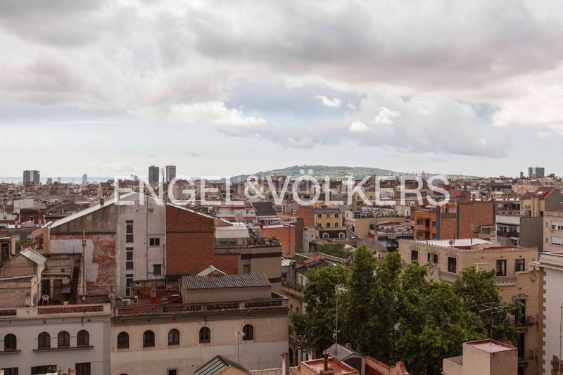 Foto ec8ab0a3-f572-4924-a329-78bf4b61f86e. Pis amb calefacció a Putget - Farró Barcelona