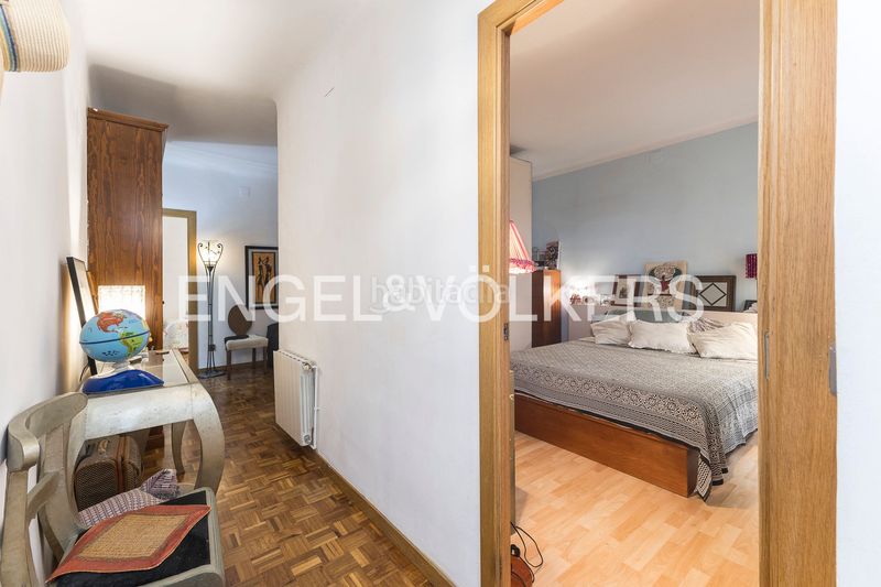 Foto 0df175ef-72c4-4f7b-9a2a-7c4e12f430d0. Pis amb calefacció aparcament a Putget - Farró Barcelona